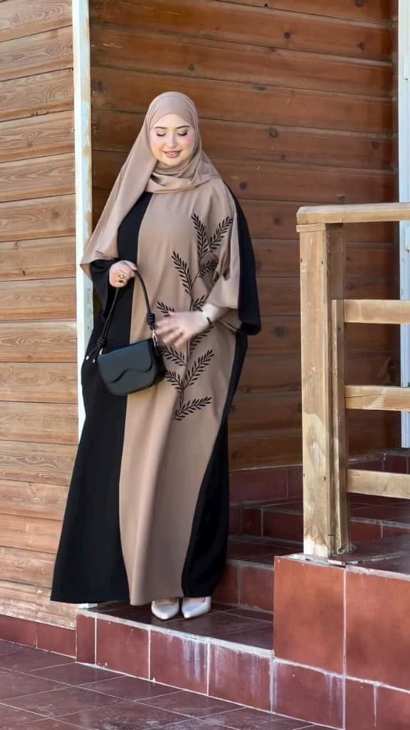 Badr-e-Sahar Nidha Abaya